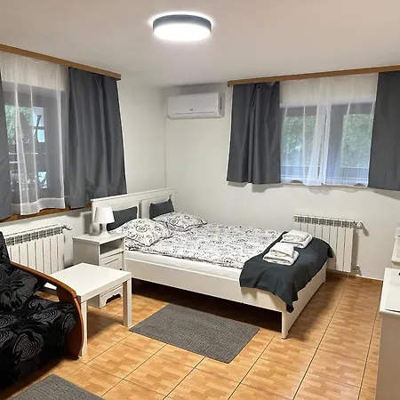 Willa Kryspinow 3* Kryspinów